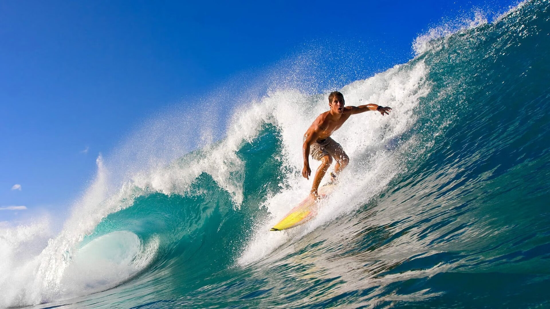 -瑞士队在比赛场上展现出出色的防守表现，瑞士队的打法